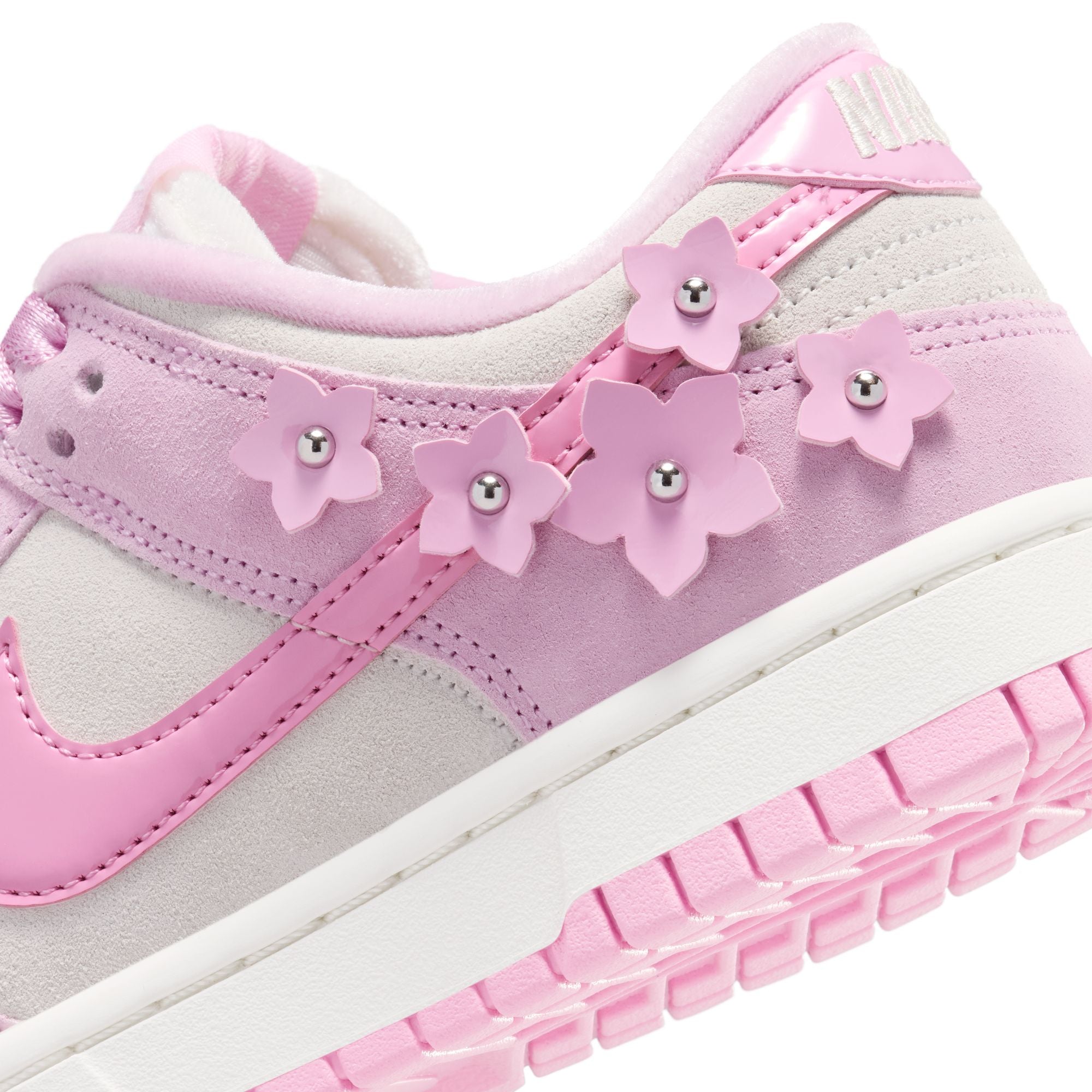 Nike Womens Dunk Low SE 