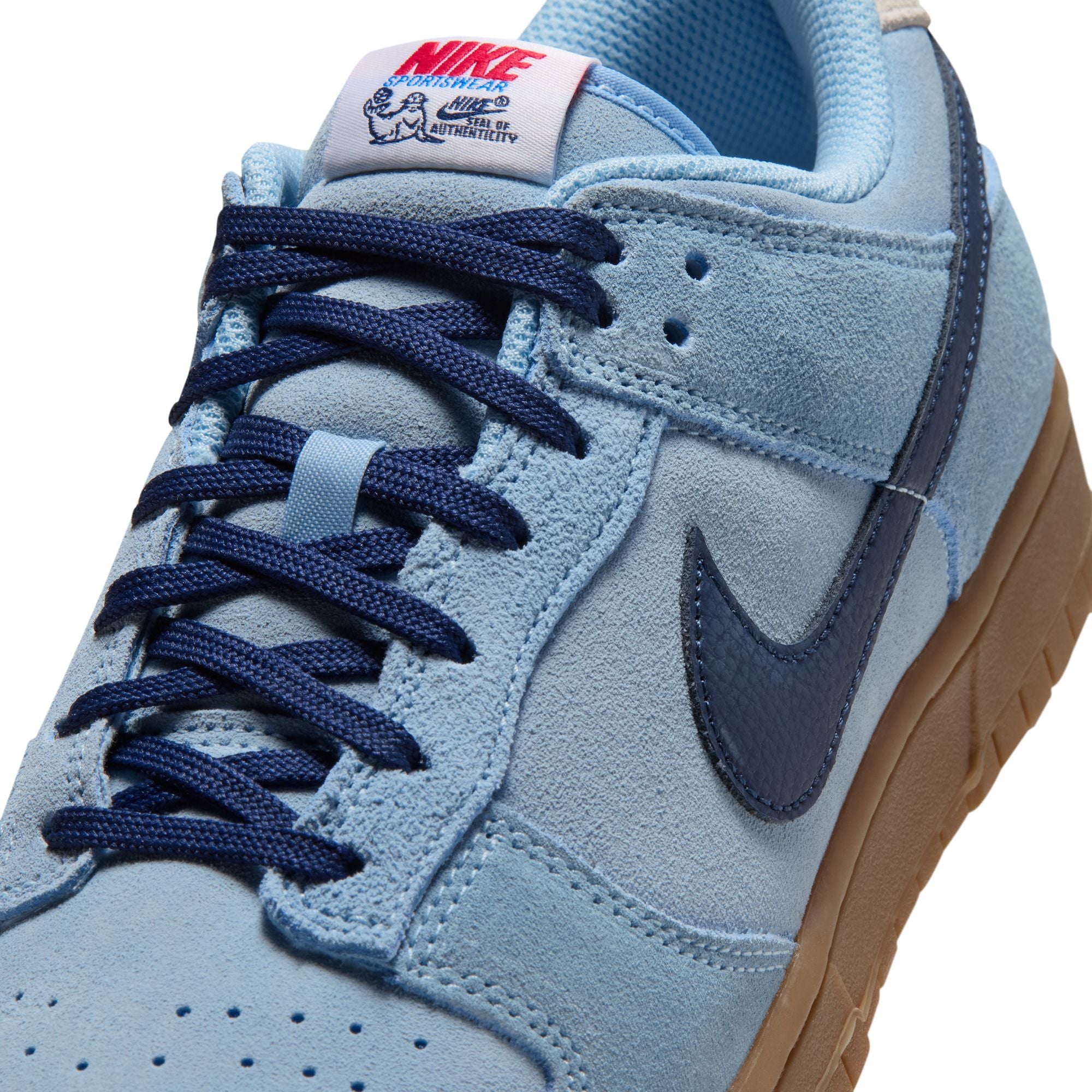 Nike Dunk Low Retro “Seal of Authenticity”