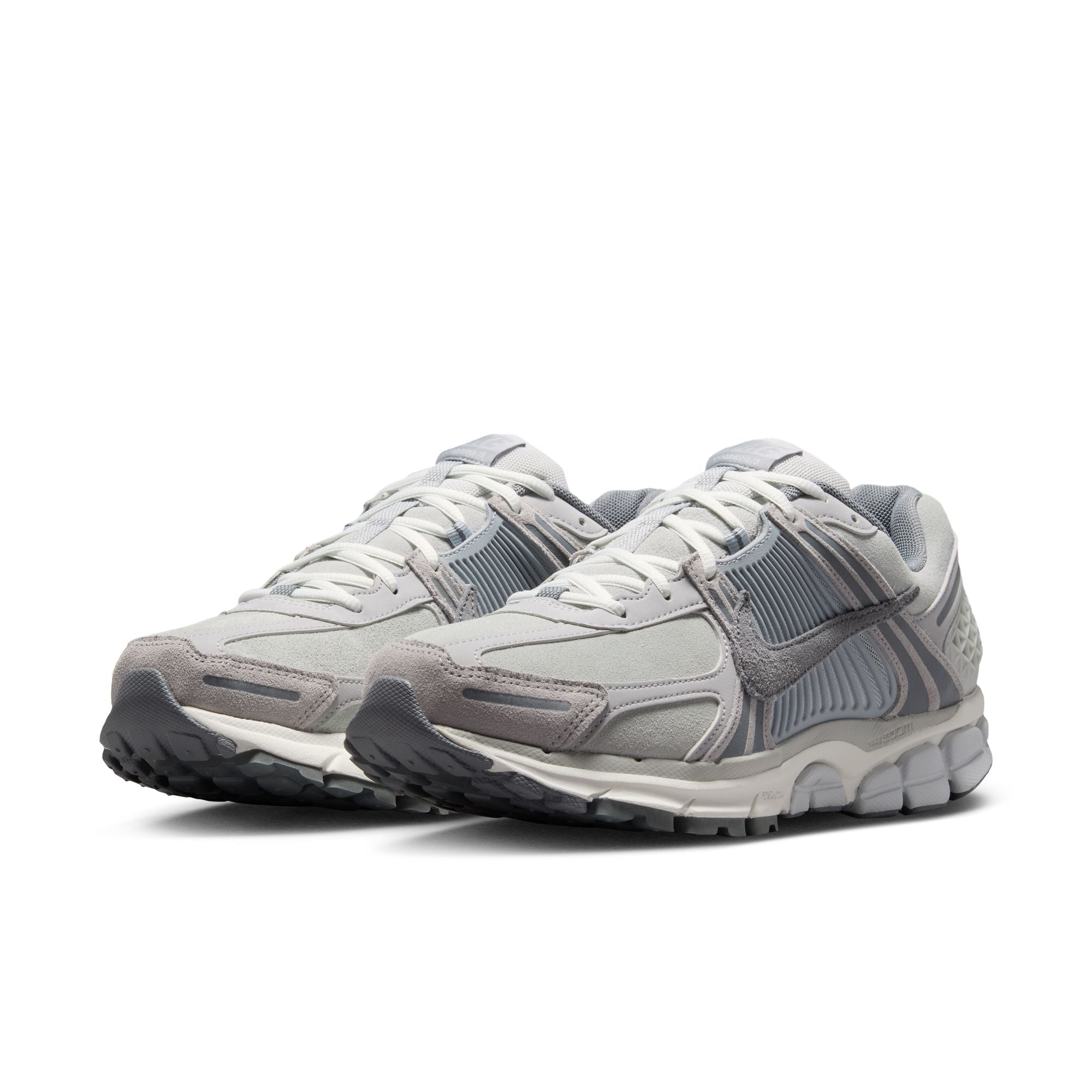 Nike Zoom Vomero 5 SE “Platium Cool Grey”
