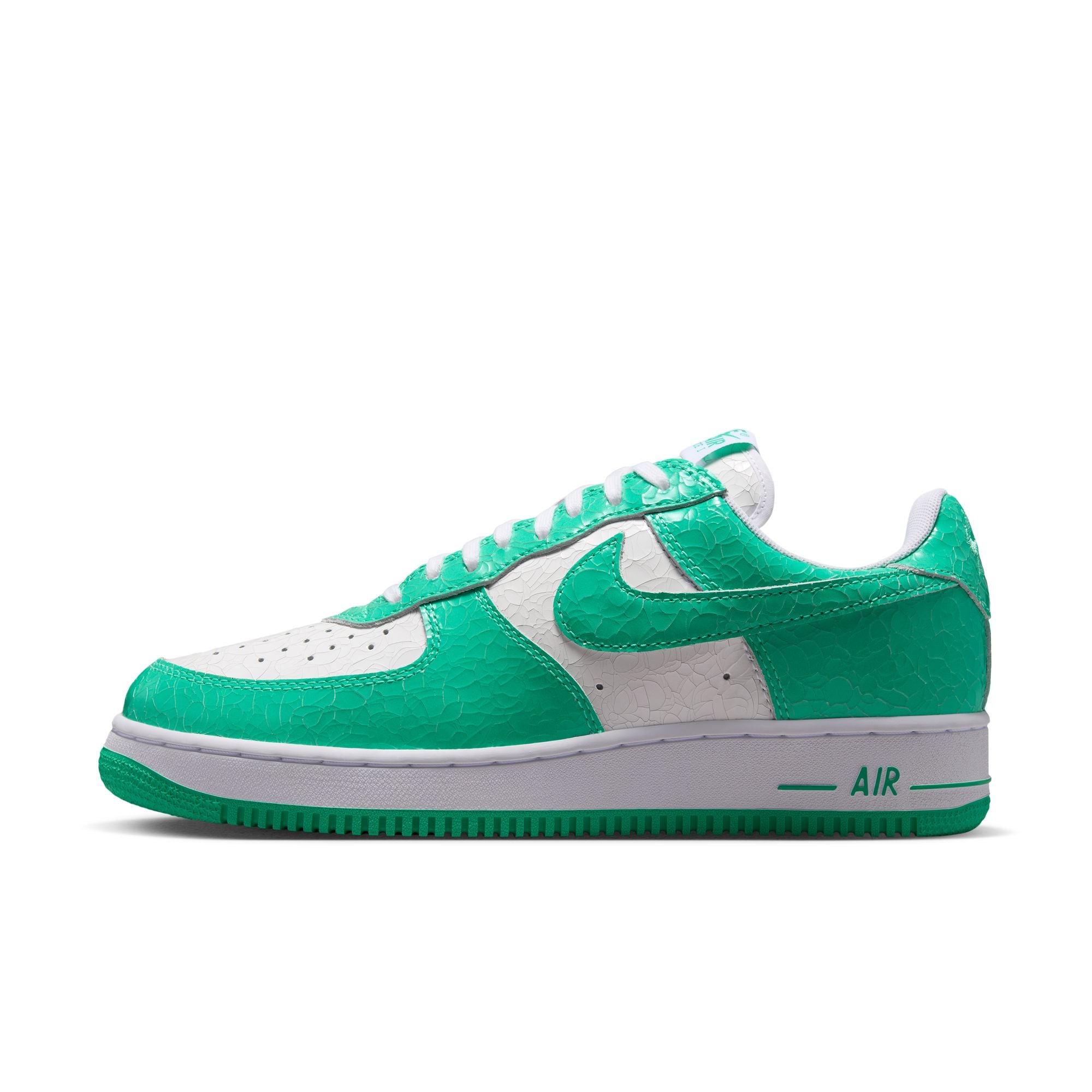 Nike Air Force 1 “Cracked Leather Menta”