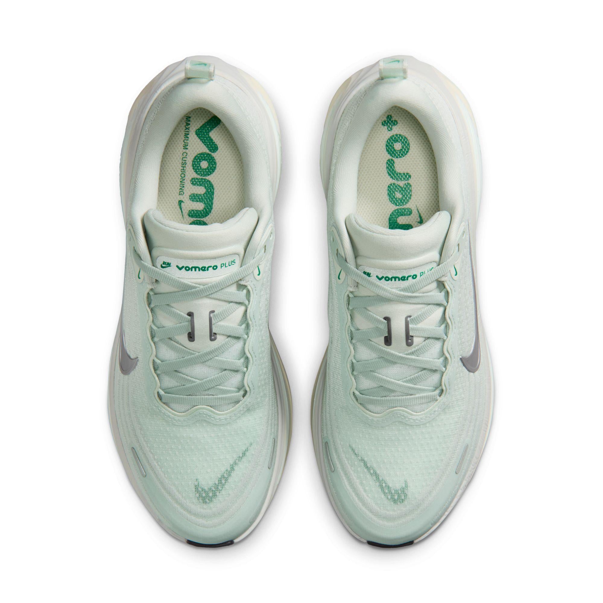 Nike Women Vomero Plus “Metallic Silver”
