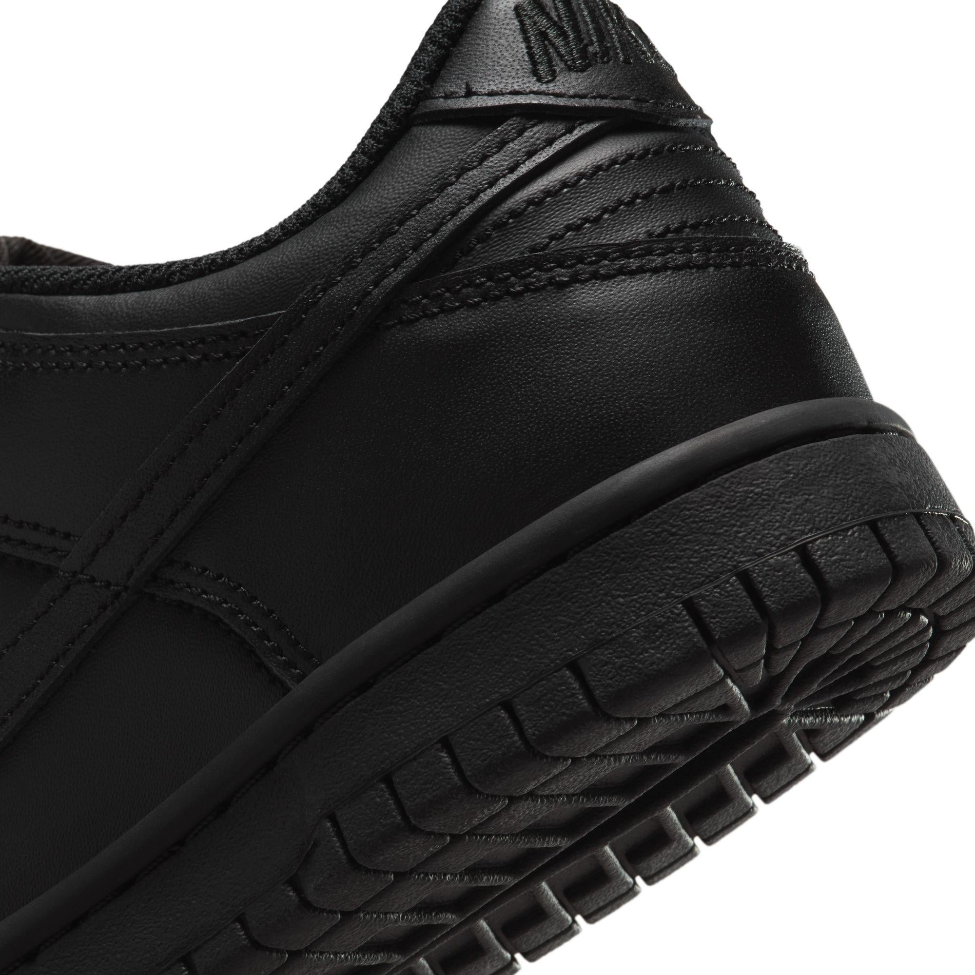 Nike Dunk Low Gradeschool “Black”