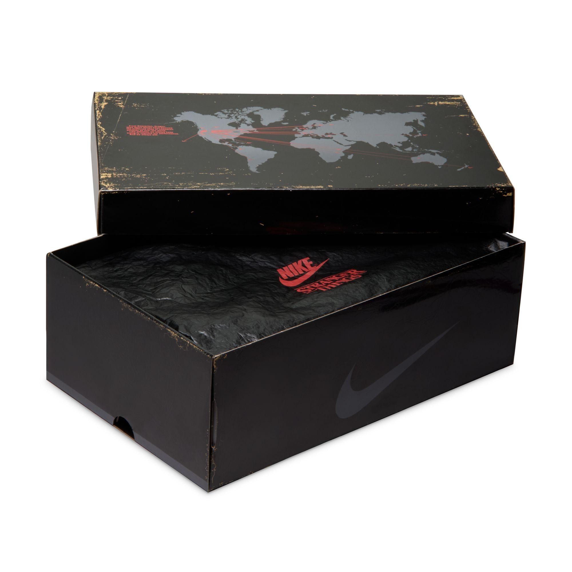 Nike Air Foamposite One x Stranger Things