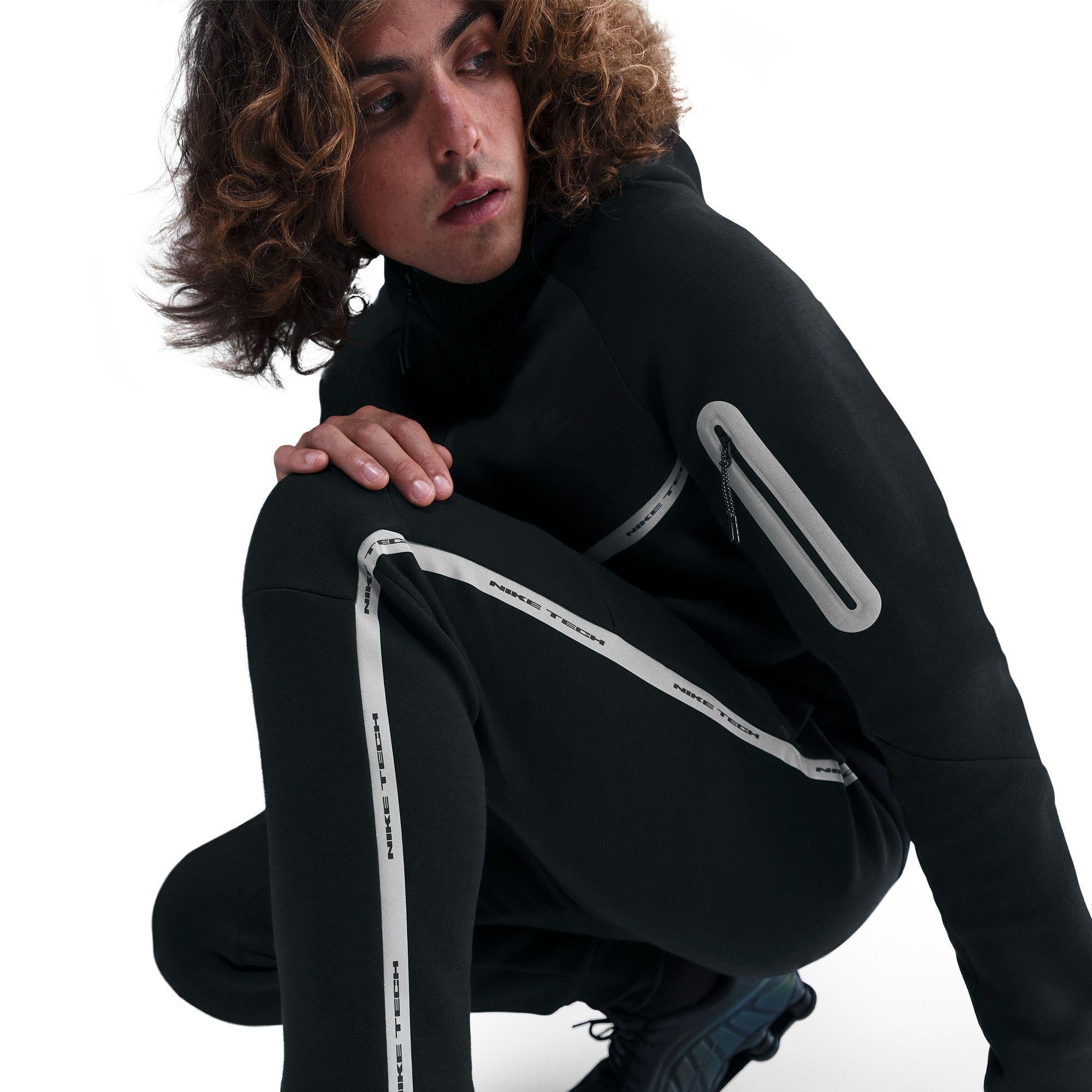 Nike Tech Black Sweatpant
