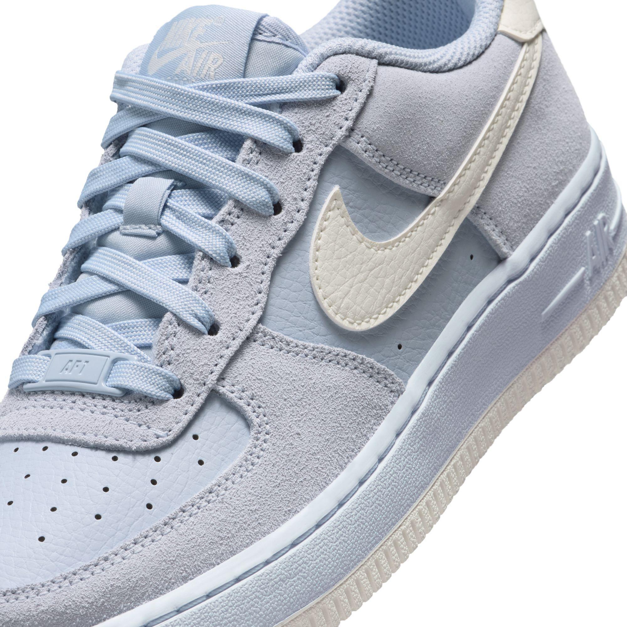 Nike Air Force 1 LV8 2