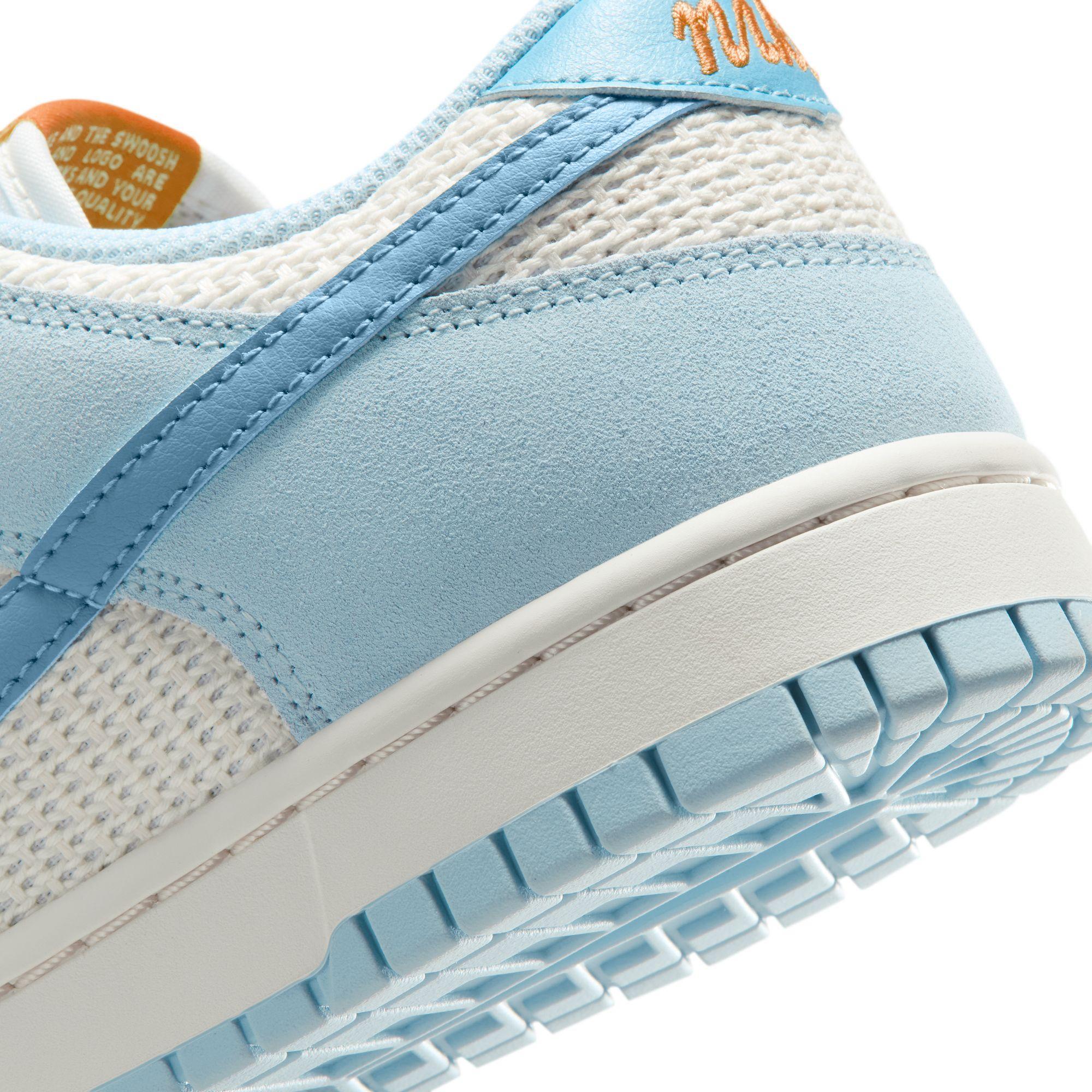 Women Nike Dunk Low SE “Sail”