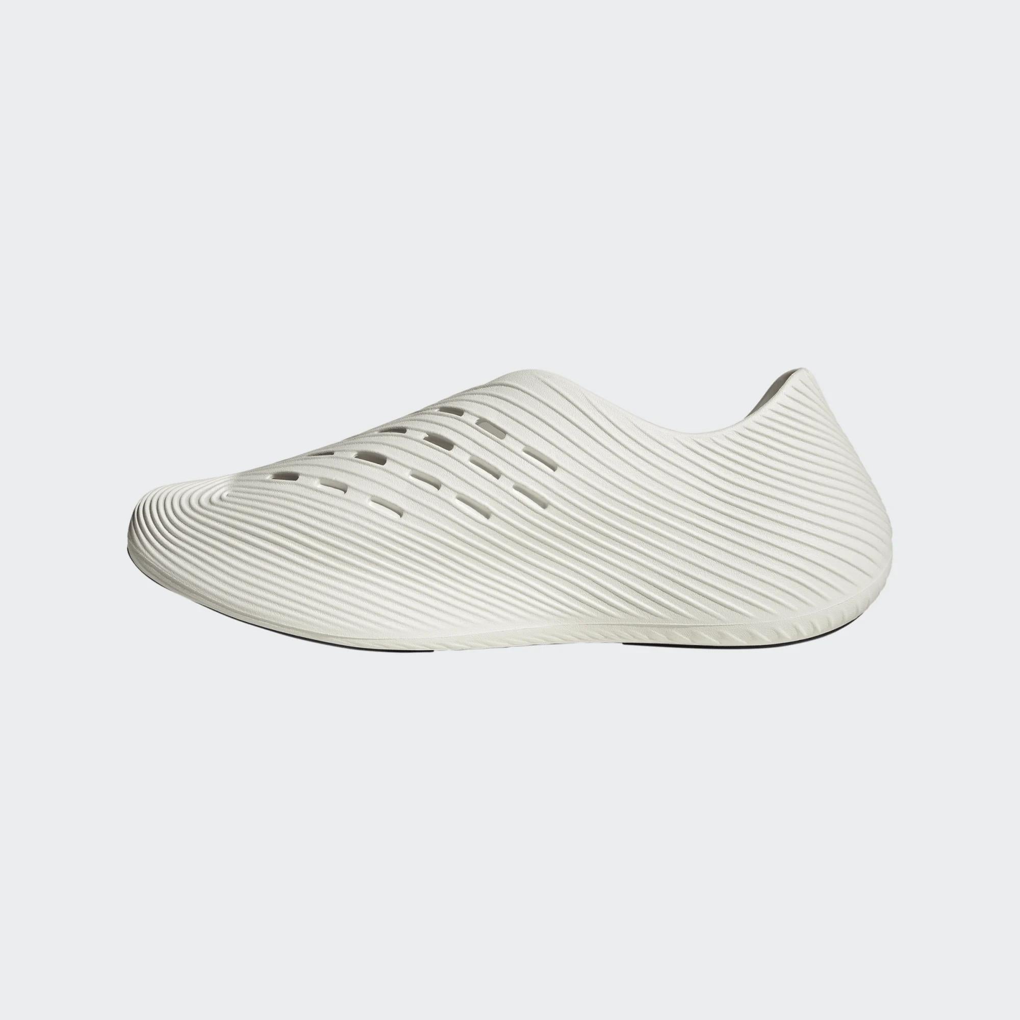 PURECHILL “WHITE/BLACK”