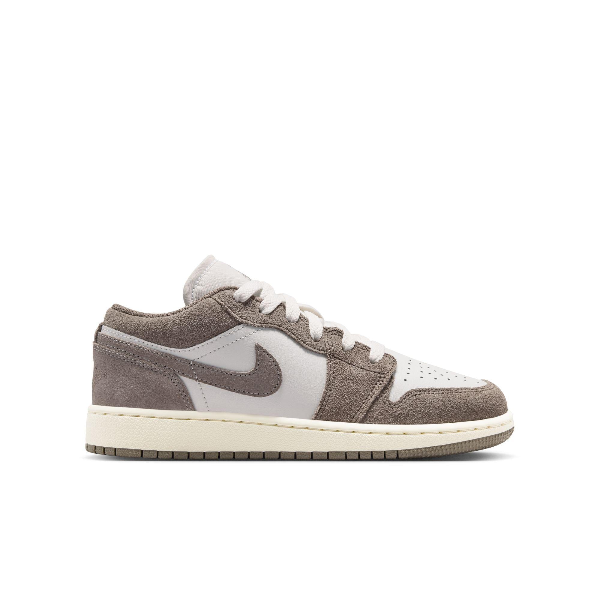 Air Jordan 1 Low Gradeschool “Olive Grey”