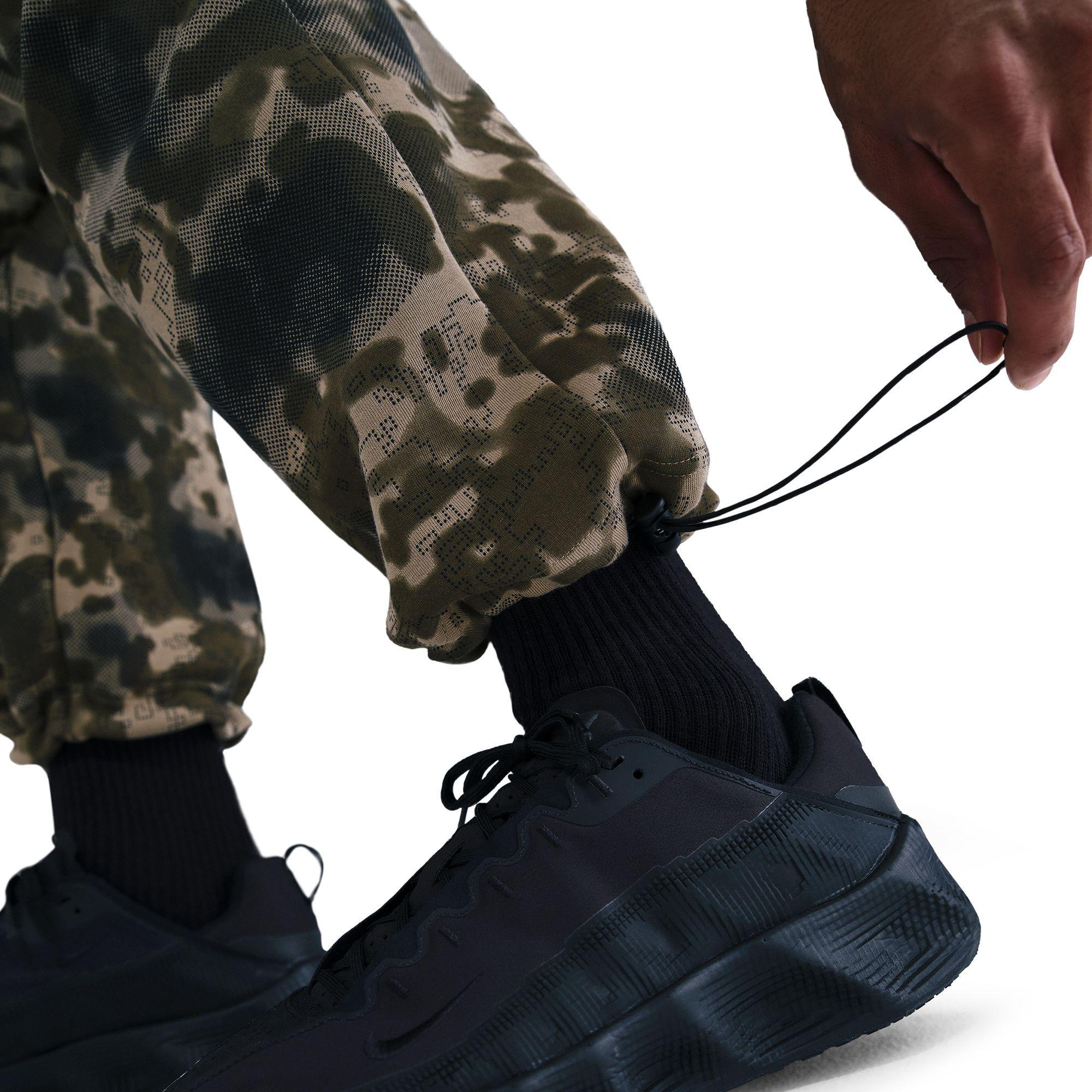 Nike Tech Camo Pant