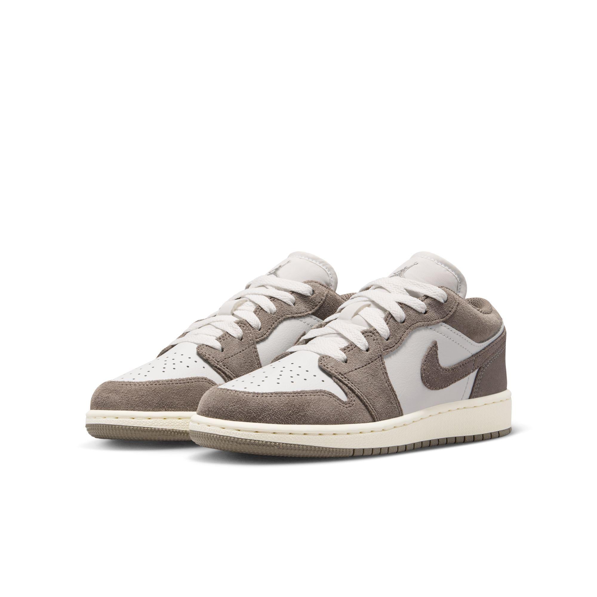 Air Jordan 1 Low Gradeschool “Olive Grey”