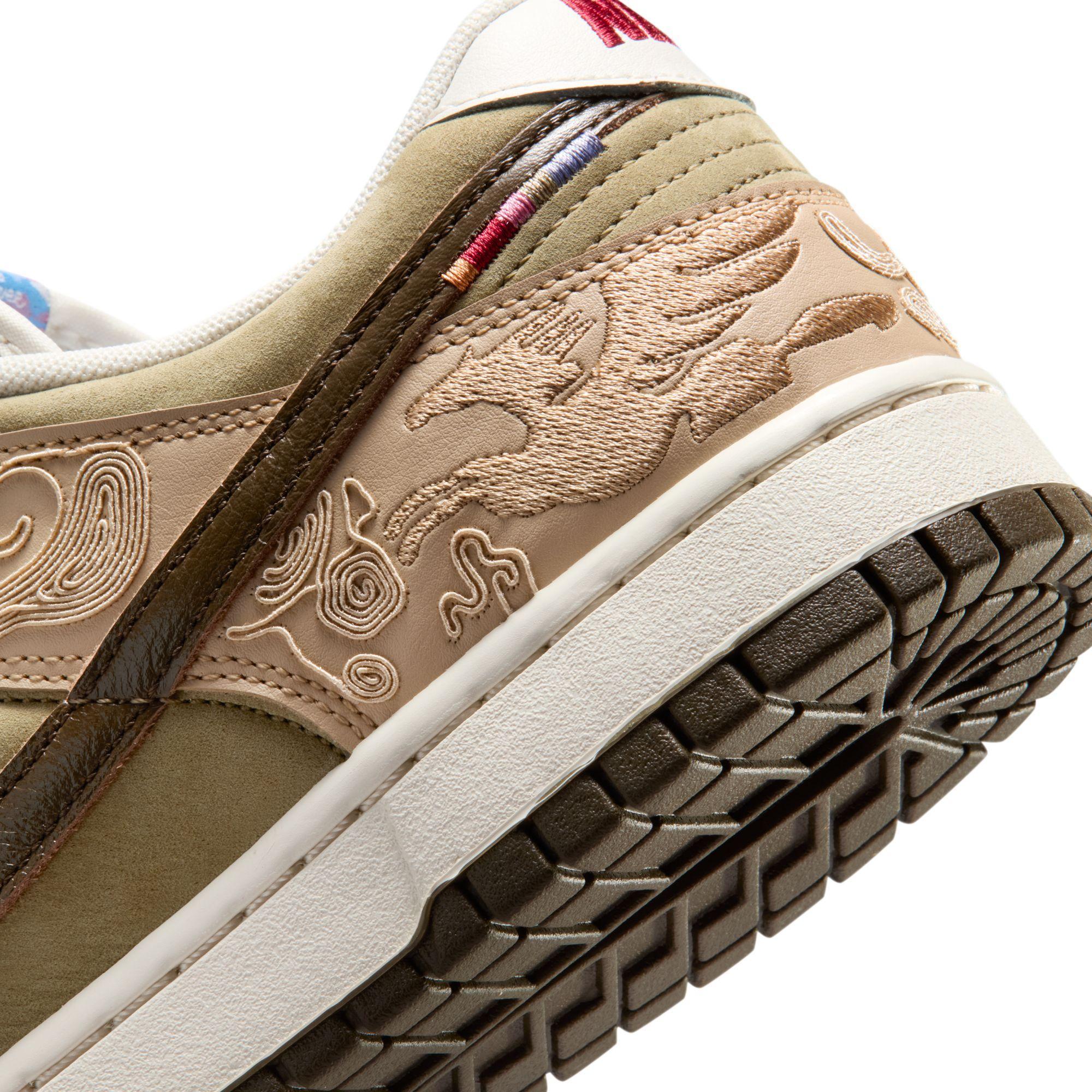 Nike Dunk Low SE 