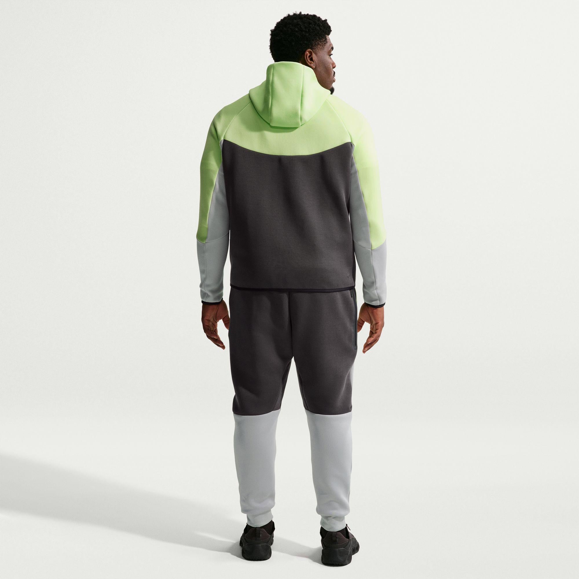 Nike Tech Fleece Joggers “Liquid Lime”