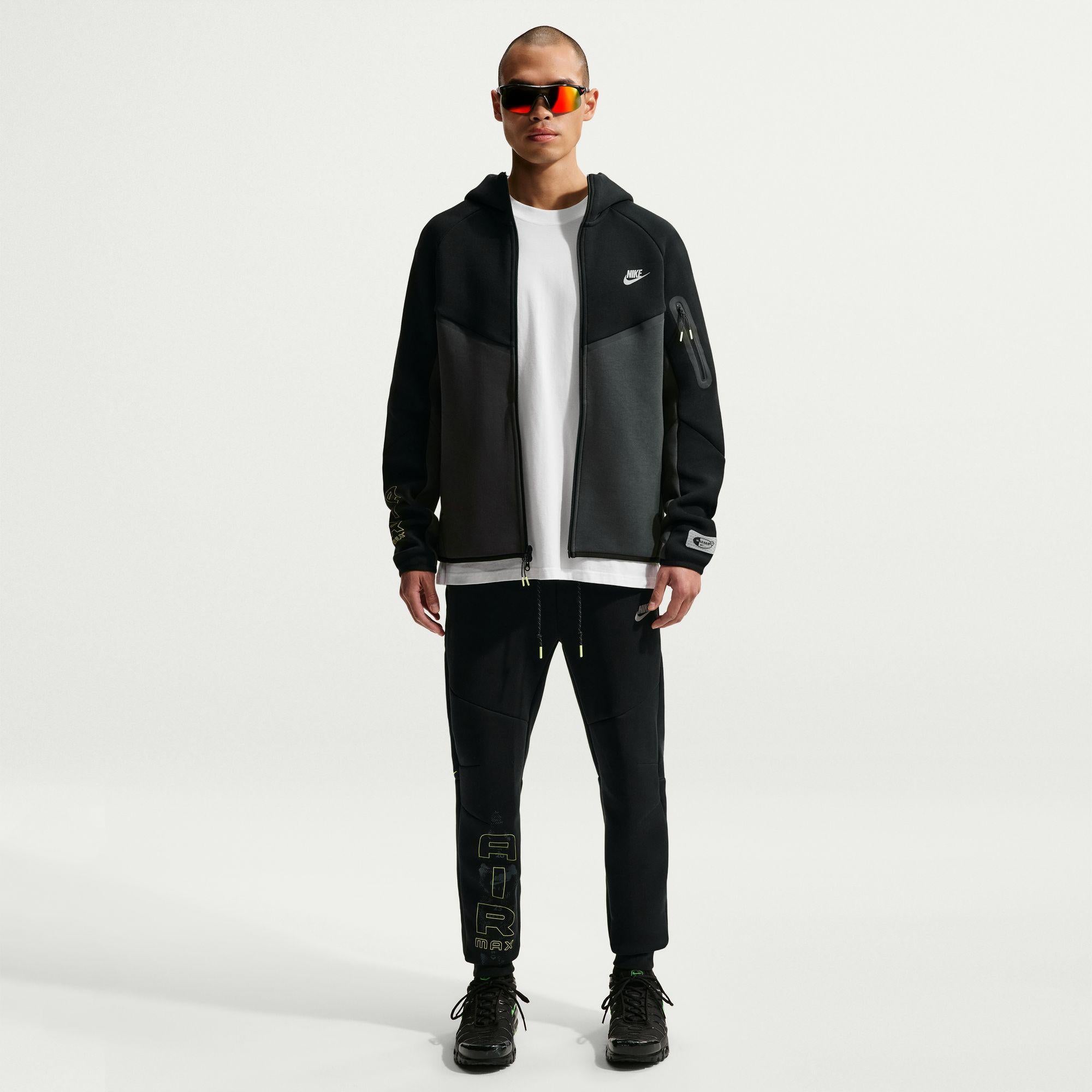 Nike Tech Hoodie “Black/Neon”