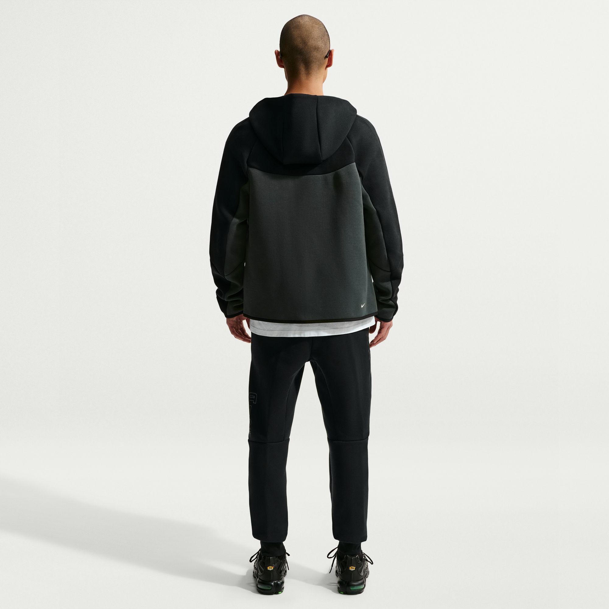 Nike Tech Hoodie “Black/Neon”