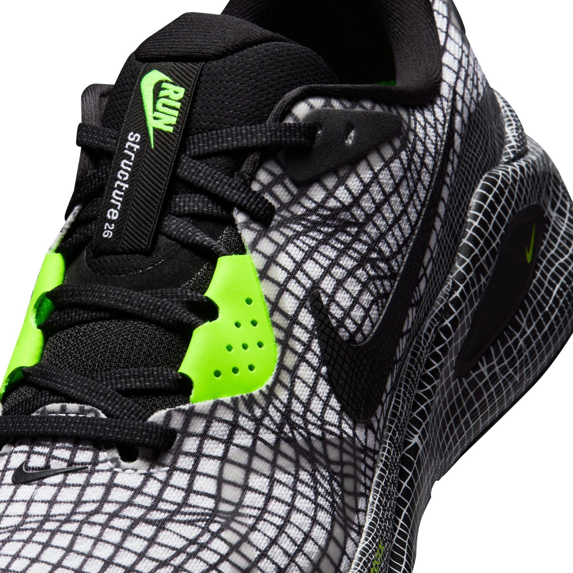 Nike Structure 26 