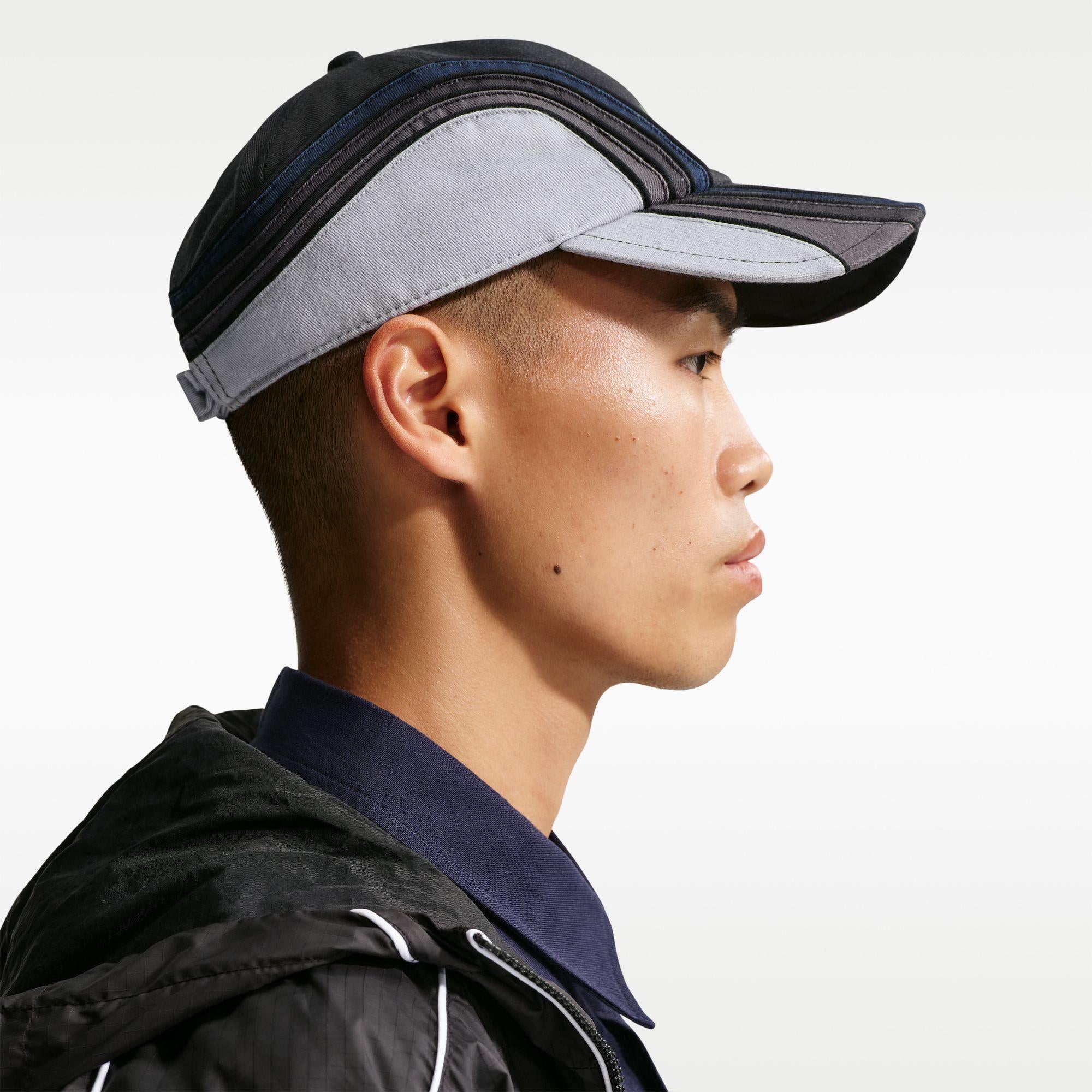 Nike Club Black Snapback