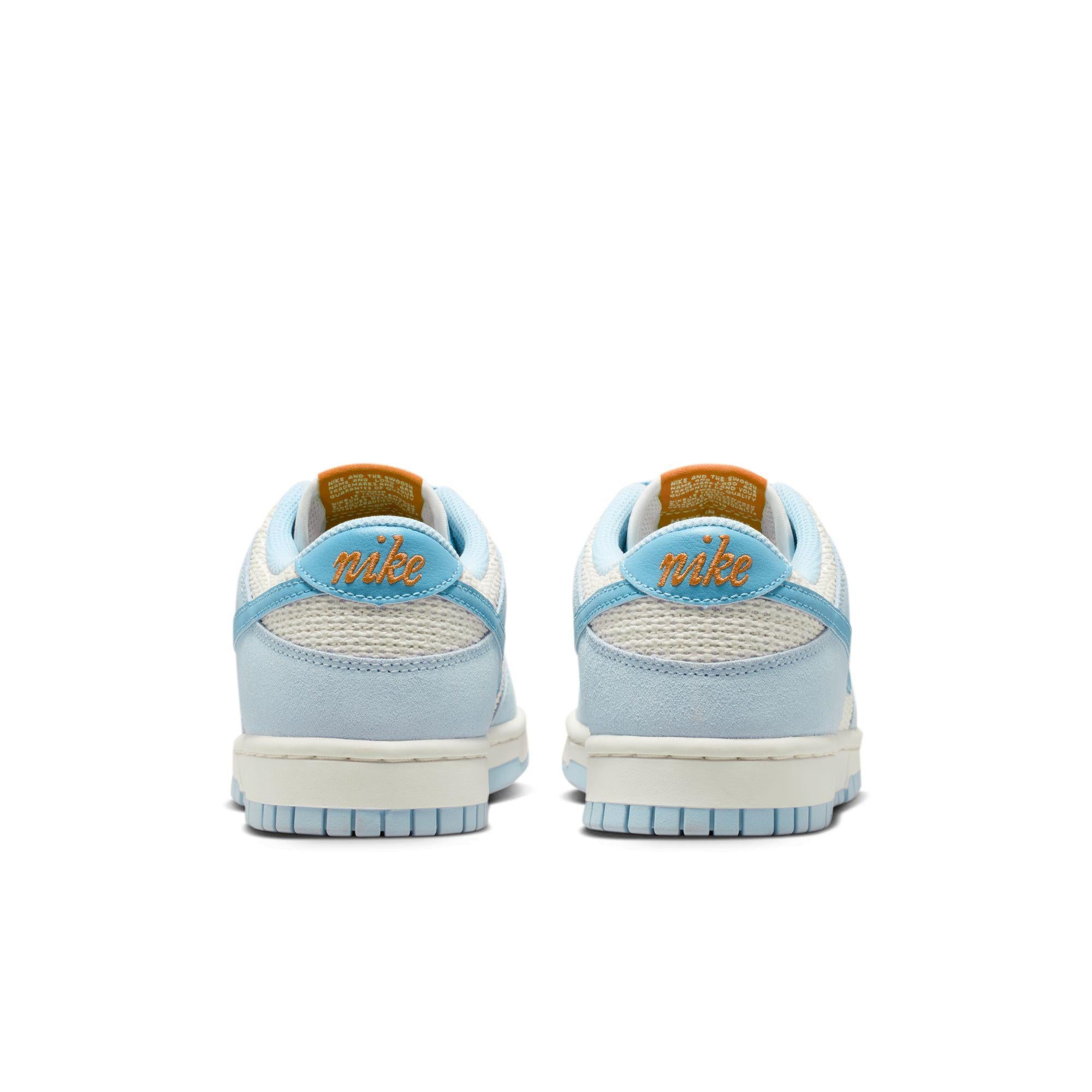 Women Nike Dunk Low SE “Sail”