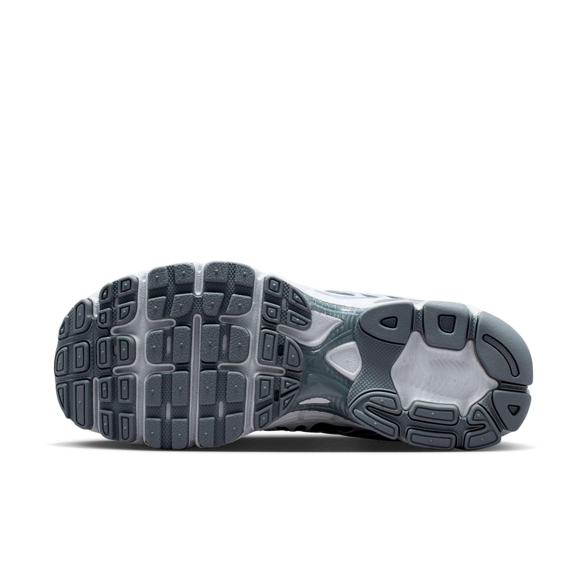 Women Nike Air Max Moto 2K “Cool Grey”