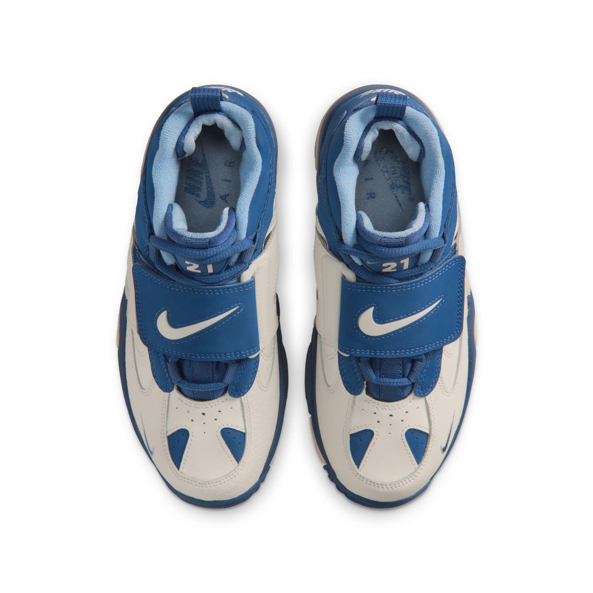 Nike Air Diamond Turf II Gradeschool  “Mystic Navy”