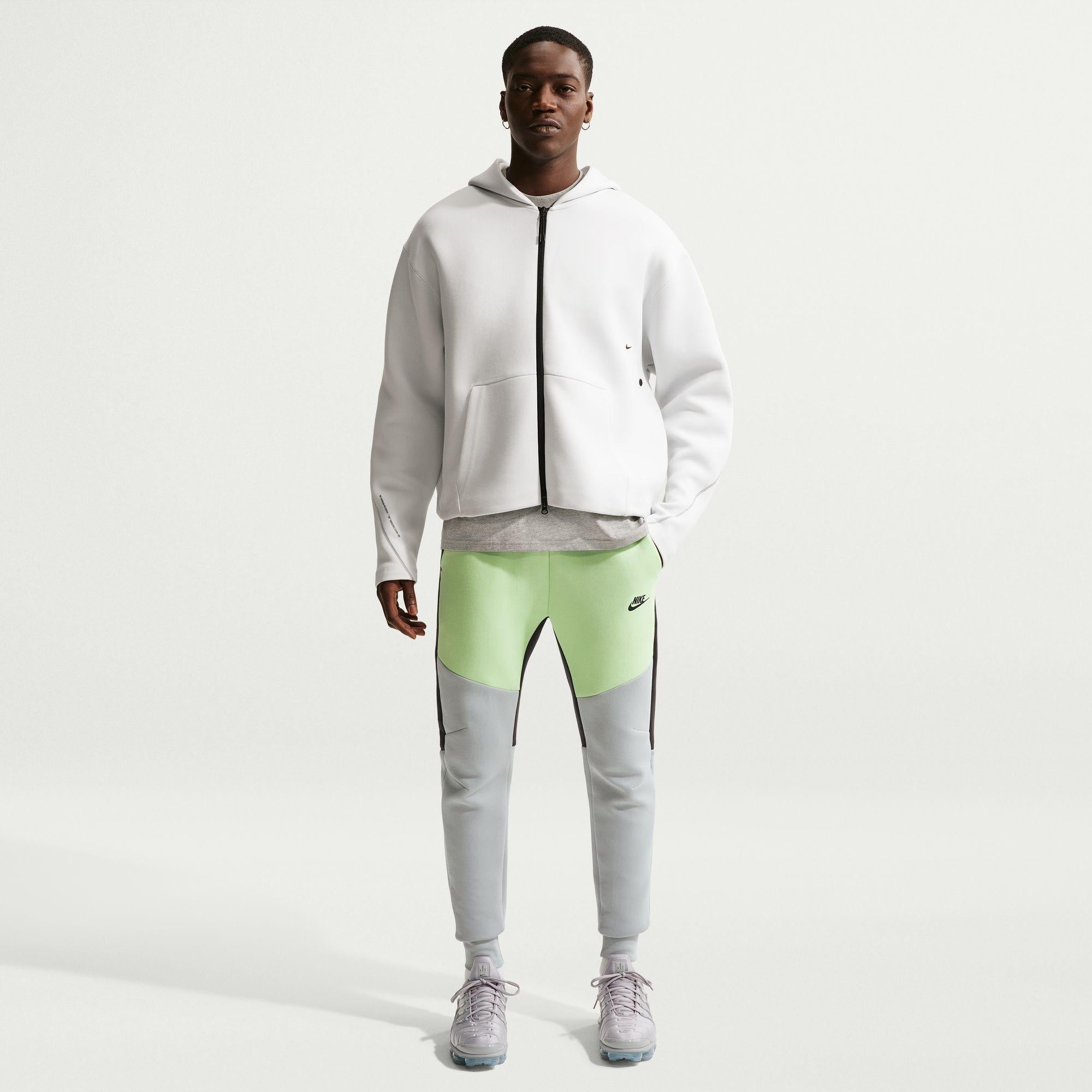 Nike Tech Fleece Joggers “Liquid Lime”
