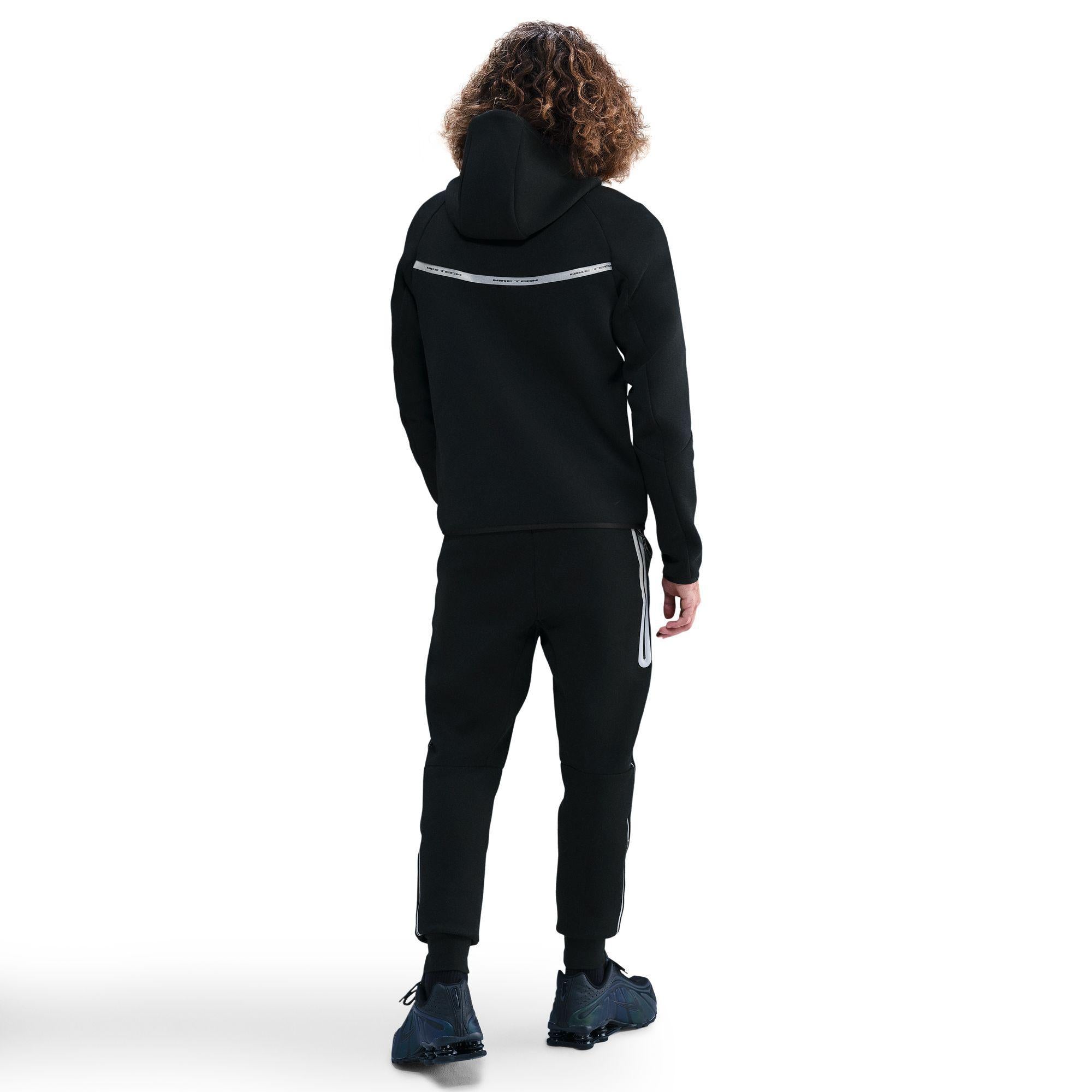 Nike Tech Black Sweatpant